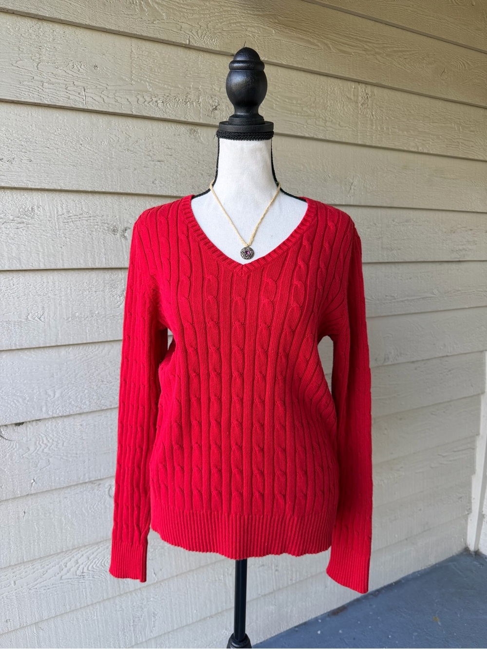 St. John’s Bay Red Cable Knit V-Neck Sweater Women’s Cotton